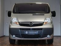 Gebraucht Opel Vivaro S 114 PS (83 kW) 2012 Silber Van / Kleinbus