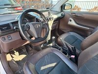 Gebraucht Toyota iQ 68 PS (50 kW) 2009 Weiß Kleinwagen