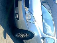 Gebraucht Kia Carnival 192 PS (141 kW) 2012 Grau Van / Kleinbus