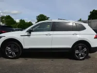 Gebraucht VW Tiguan Allspace Elegance 150 PS (110 kW) 2023 Pure white SUV