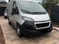 Gebraucht Peugeot Boxer 120 PS (88 kW) 2022 Silber Van