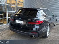 Gebraucht BMW 530e Efficient Dynamics 292 PS (214 kW) 2022 Saphirschwarz metallic Kombi