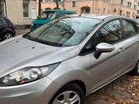 Gebraucht Ford Fiesta 60 PS (44 kW) 2009 Silber Kleinwagen