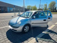 Używany Opel Corsa Enjoy 86 KM (63 kW) 2003 Srebrny Hatchback