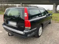 Używany Volvo V70 140 KM (102 kW) 2001 Czarny Kombi