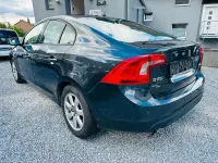 Gebraucht Volvo S60 Kinetic 114 PS (83 kW) 2012 Grau Limousine