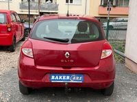 Gebraucht Renault Clio III Dynamique 75 PS (55 kW) 2011 Rot Limousine