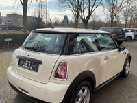 Gebraucht Mini Cooper 75 PS (55 kW) 2010 Weiß Kleinwagen