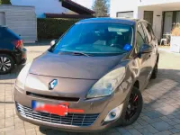 Gebraucht Renault Scénic III 140 PS (102 kW) 2010 Braun Van / Kleinbus