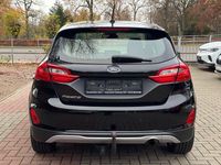 Gebraucht Ford Fiesta Active 101 PS (74 kW) 2018 Schwarz Kleinwagen