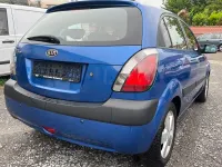 Usata Kia Rio 97 CV (71 kW) 2008 Blu Berlina