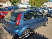 Gebraucht Ford Fiesta Trend 80 PS (58 kW) 2003 Blau Kleinwagen
