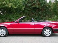 Gebraucht Mercedes E320 220 PS (161 kW) 1993 Rot Cabrio
