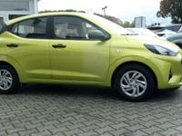 Neu Hyundai i10 Comfort 63 PS (46 kW) 2025 Gelb Kleinwagen
