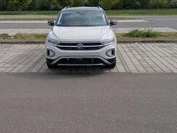 Gebraucht VW T-Roc Style 110 PS (80 kW) 2024 Grau SUV