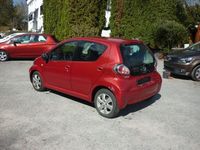 Gebraucht Toyota Aygo 68 PS (50 kW) 2010 Rot Kleinwagen