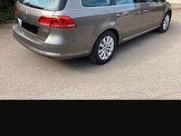 Gebraucht VW Passat Comfortline 140 PS (102 kW) 2011 Braun Kombi