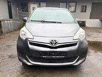 Gebraucht Toyota Verso 100 PS (73 kW) 2012 Grau Van / Kleinbus