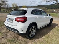 Gebraucht Mercedes GLA180 122 PS (89 kW) 2018 Weiß SUV