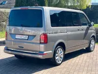 Gebraucht VW Multivan Highline 204 PS (150 kW) 2023 Mojavebeige Van / Kleinbus