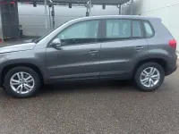 Gebraucht VW Tiguan Trendline 125 PS (91 kW) 2014 Grau SUV