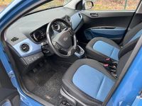 Gebraucht Hyundai i10 Edition 87 PS (63 kW) 2014 Blau Kleinwagen