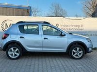 Gebraucht Dacia Sandero Prestige 90 PS (66 kW) 2014 Silber Limousine