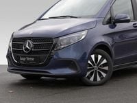 Gebraucht Mercedes V250 Style 190 PS (139 kW) 2024 Blau Van / Kleinbus