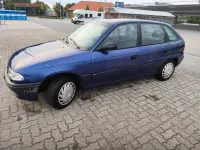 Gebraucht Opel Astra 71 PS (52 kW) 1995 Blau Limousine