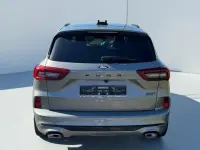 Usado Ford Kuga ST-Line 186 HP (136 kW) 2024 Prateado SUV
