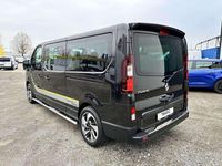 Neu Renault Trafic Life 150 PS (110 kW) 2025 Tenebroschwarz metallic Van / Kleinbus