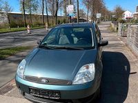 Gebraucht Ford Fiesta 60 PS (44 kW) 2002 Grün Kleinwagen