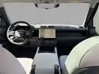 Neu Land Rover Defender HSE Dynamic 426 PS (313 kW) 2026 Schwarz SUV