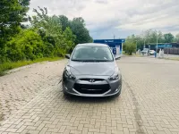 Gebraucht Hyundai ix20 Edition 90 PS (66 kW) 2012 Grau Kleinwagen