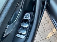 Gebraucht Mercedes E220 194 PS (142 kW) 2019 Beige Limousine