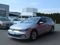 Gebraucht VW Golf VIII Life 131 PS (96 kW) 2023 Silber Kombi