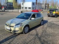 Gebraucht Opel Astra 105 PS (77 kW) 2004 Gold Limousine