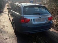 Gebraucht BMW 318 143 PS (105 kW) 2010 Silber Kombi