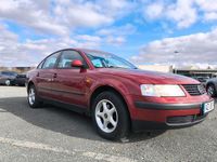 Gebraucht VW Passat 102 PS (75 kW) 1998 Rot Limousine