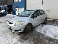 Gebraucht Toyota Auris 90 PS (66 kW) 2007 Silber Kleinwagen