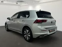 Gebraucht VW Golf VIII Move 150 PS (110 kW) 2024 Silber Limousine