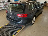 Gebraucht VW Passat 150 PS (110 kW) 2015 Grau Kombi