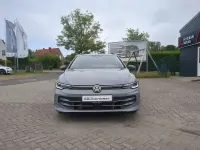 Gebraucht VW Golf VIII Goal 150 PS (110 kW) 2025 Grau (mondsteingrau) Kombi
