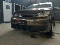 Gebraucht VW Touran Trendline 105 PS (77 kW) 2013 Braun Van / Kleinbus