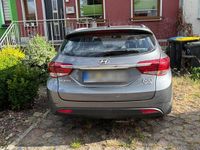 Gebraucht Hyundai i40 Classic 116 PS (85 kW) 2016 Grau Kombi