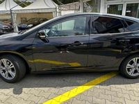 Gebraucht Ford Focus SYNC Edition 125 PS (91 kW) 2013 Schwarz Kleinwagen