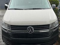 Gebraucht VW Transporter 110 PS (80 kW) 2023 Grau Van