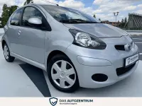Gebraucht Toyota Aygo Cool 68 PS (50 kW) 2012 Silber Kleinwagen
