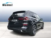 Gebraucht BMW X5 M Sport 352 PS (258 kW) 2025 Black sapphire SUV