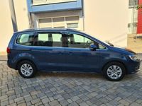 Gebraucht VW Sharan Comfortline 150 PS (110 kW) 2016 Blau metallic Van / Kleinbus